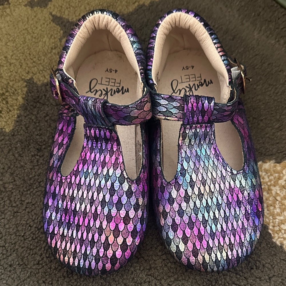 Monkey Feet Iridescent Mermaid 🧜‍♀️ Scales Kids Shoes Size 4-5 Y